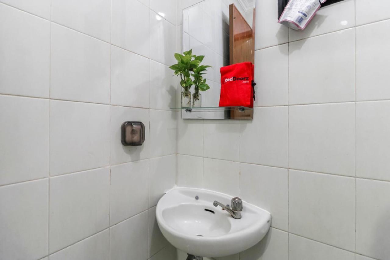 Kamar RedDoorz Double